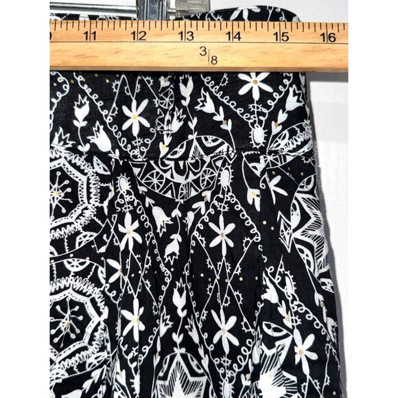 Black & White Floral Geometric Print Knee-Length Flared Skirt Apt. 9 Size 8 Cott - Picture 8 of 8